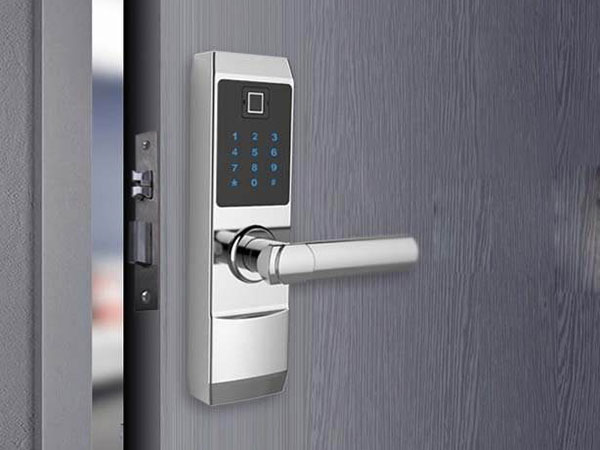 阿勒泰24小时上门开锁公司