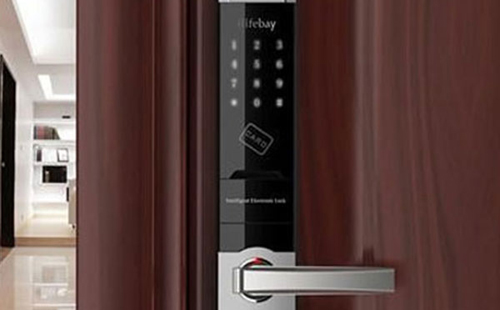 阿勒泰24小时上门开锁公司