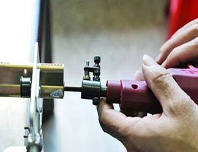 阿勒泰24小时上门开锁公司