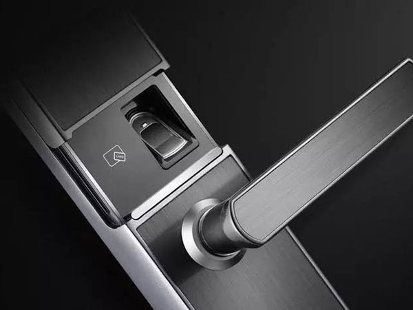 阿勒泰24小时上门开锁公司