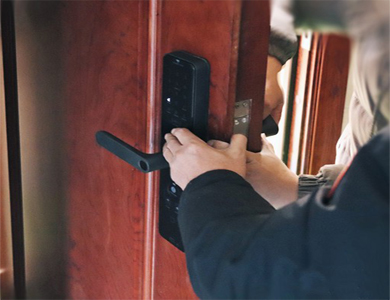 阿勒泰24小时上门开锁公司